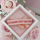 BRACELET BRODÉ SI S’AIMER EST UN PÉCHÉ…
