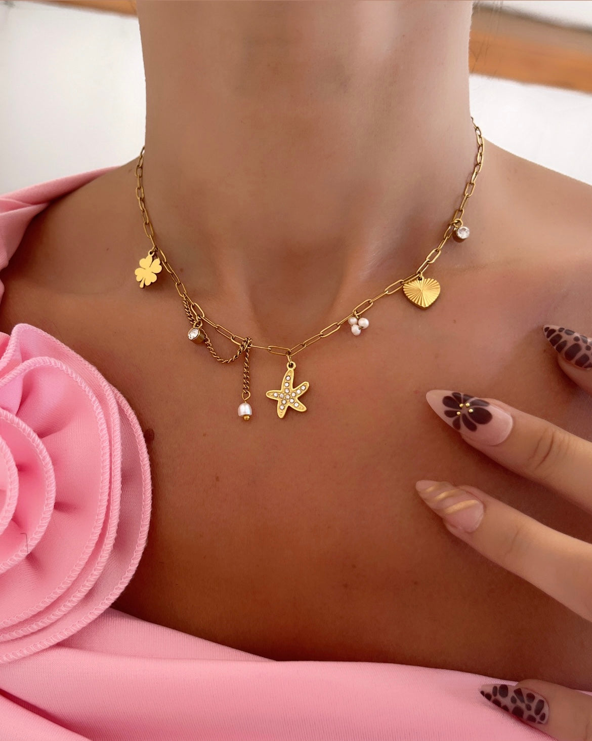 COLLIER OCEANA