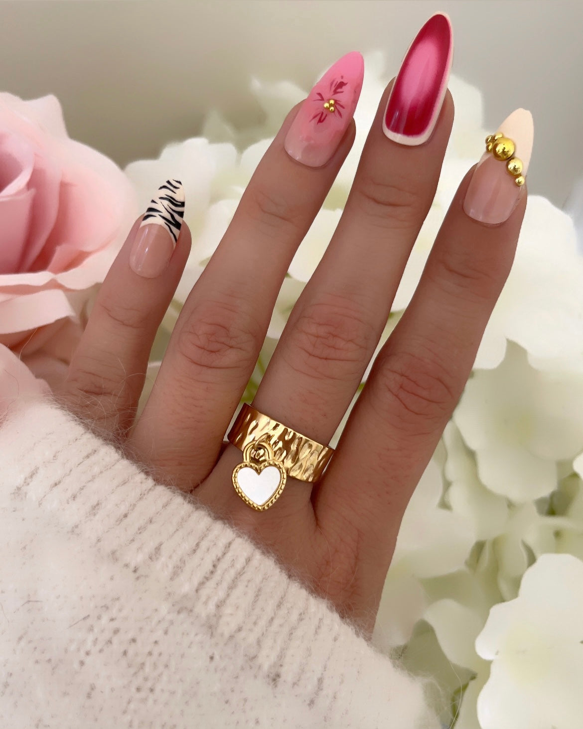 BAGUE COEUR NACRÉ