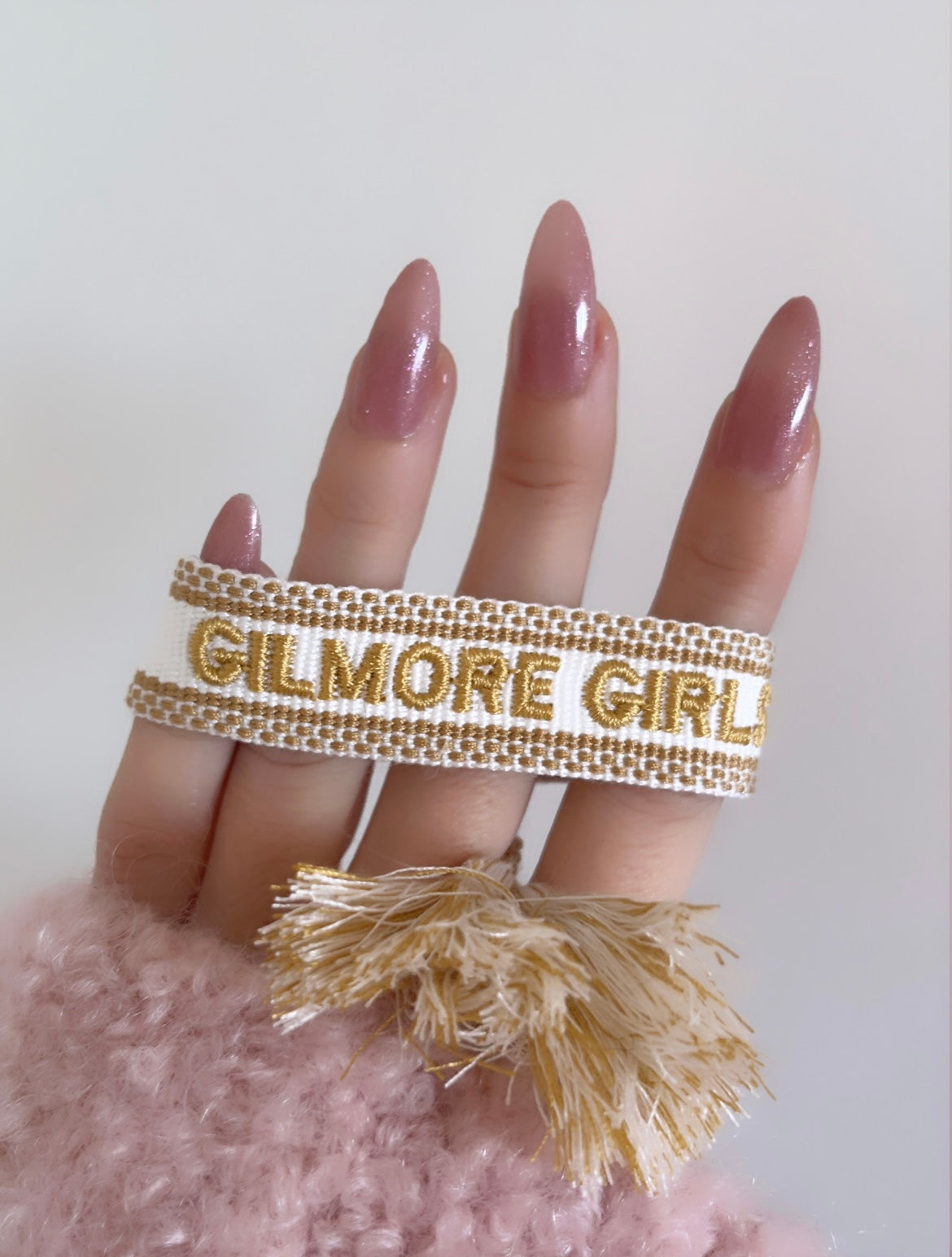 BRACELET BRODÉ GILMORE GIRLS