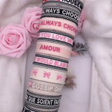 Bracelet brodé « GOSSIP GIRL » petits cœurs