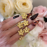 BOUCLES D’OREILLES