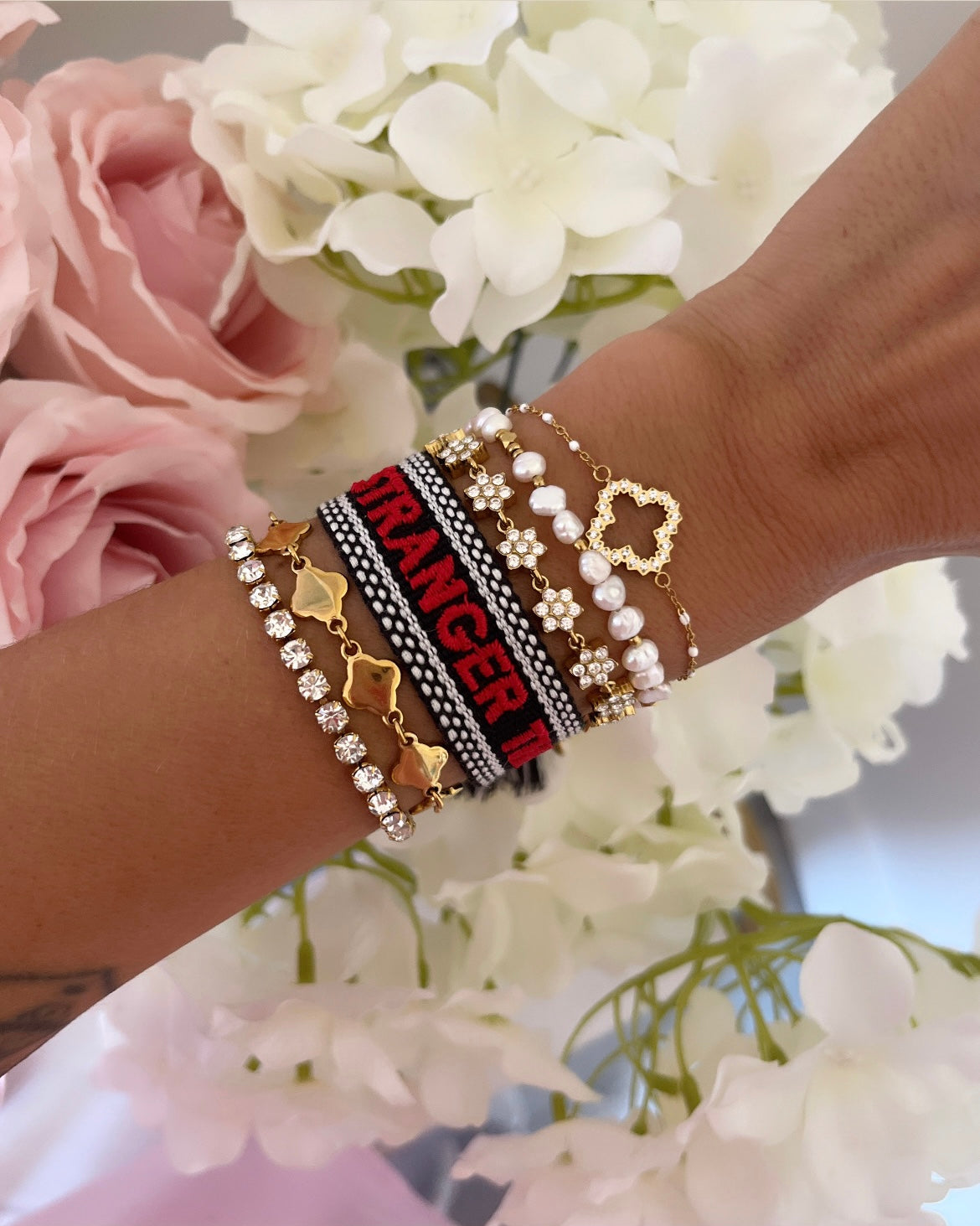 BRACELET STRANGER THINGS ROUGE