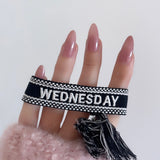 Bracelet brodé « WEDNESDAY »