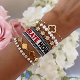 Bracelet brodé « Desperate Housewives »