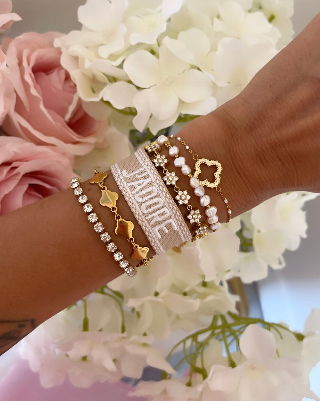 BRACELET BRODÉ J’ADORE BEIGE