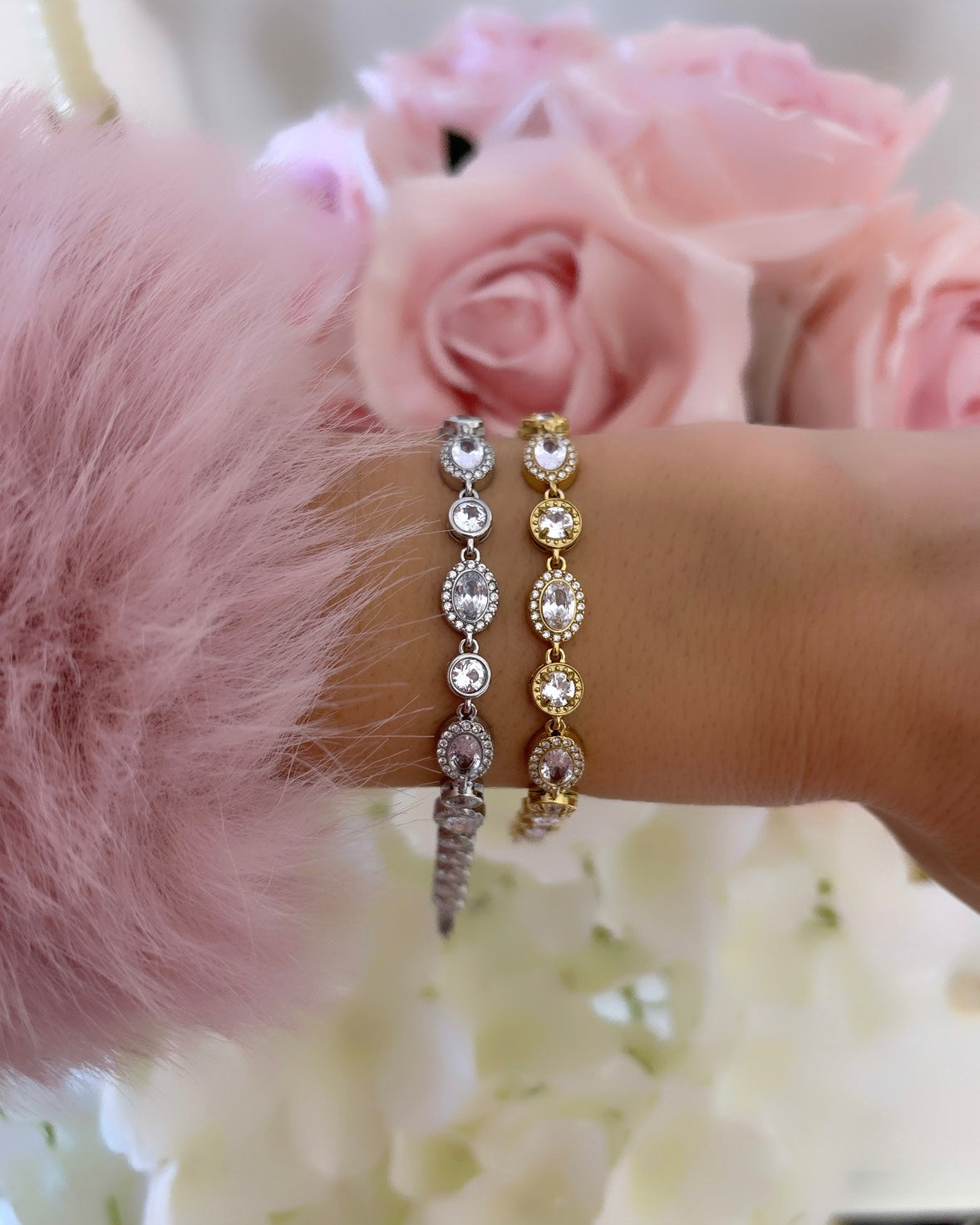 BRACELET