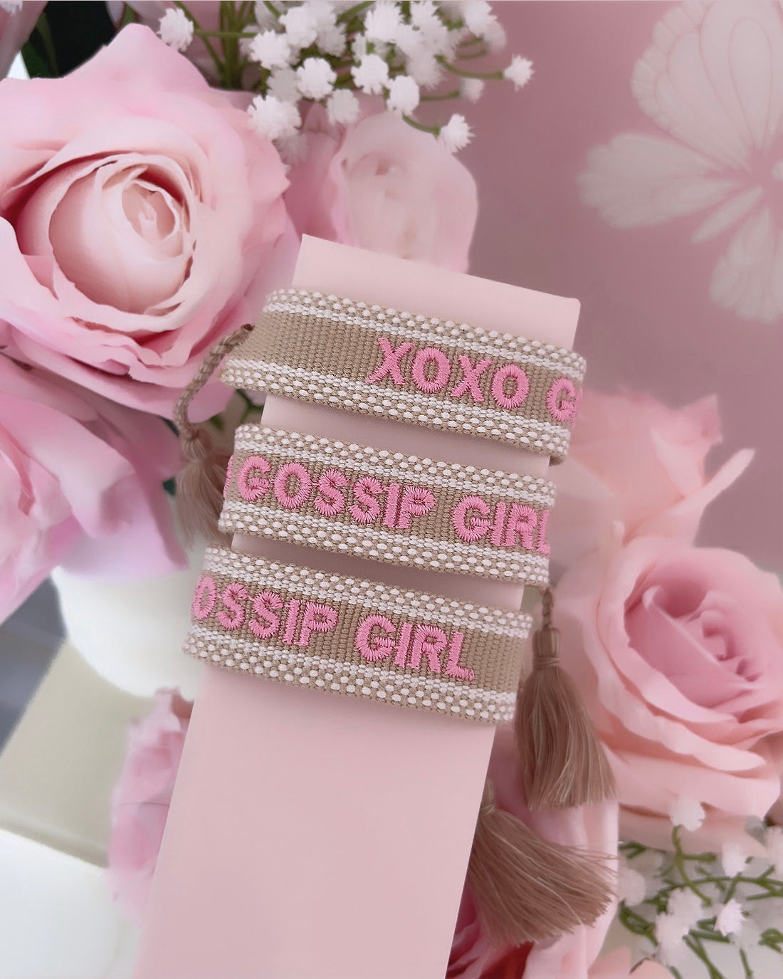 BRACELET BRODÉ GOSSIP GIRL BEIGE ROSE