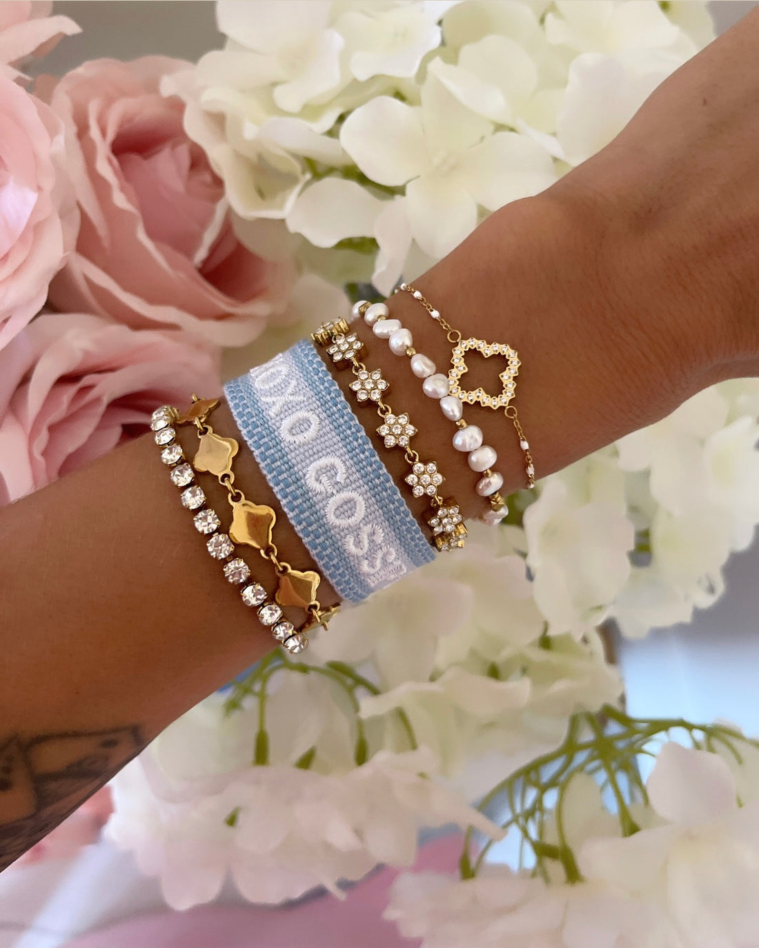 BRACELET BRODÉ GOSSIP GIRL BLEU
