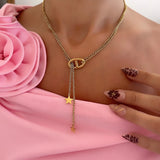 COLLIER MIA