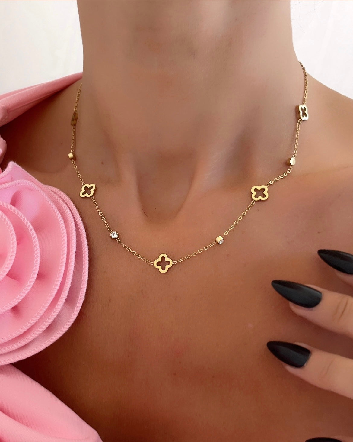 COLLIER KLO