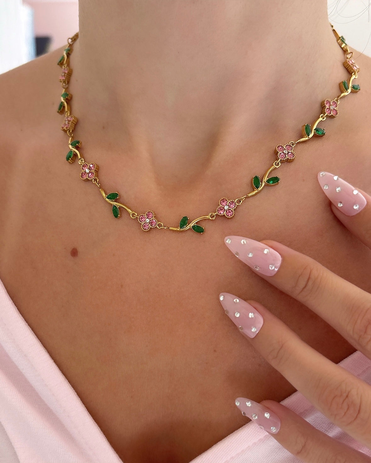 COLLIER ROMANTIQUE ROSE