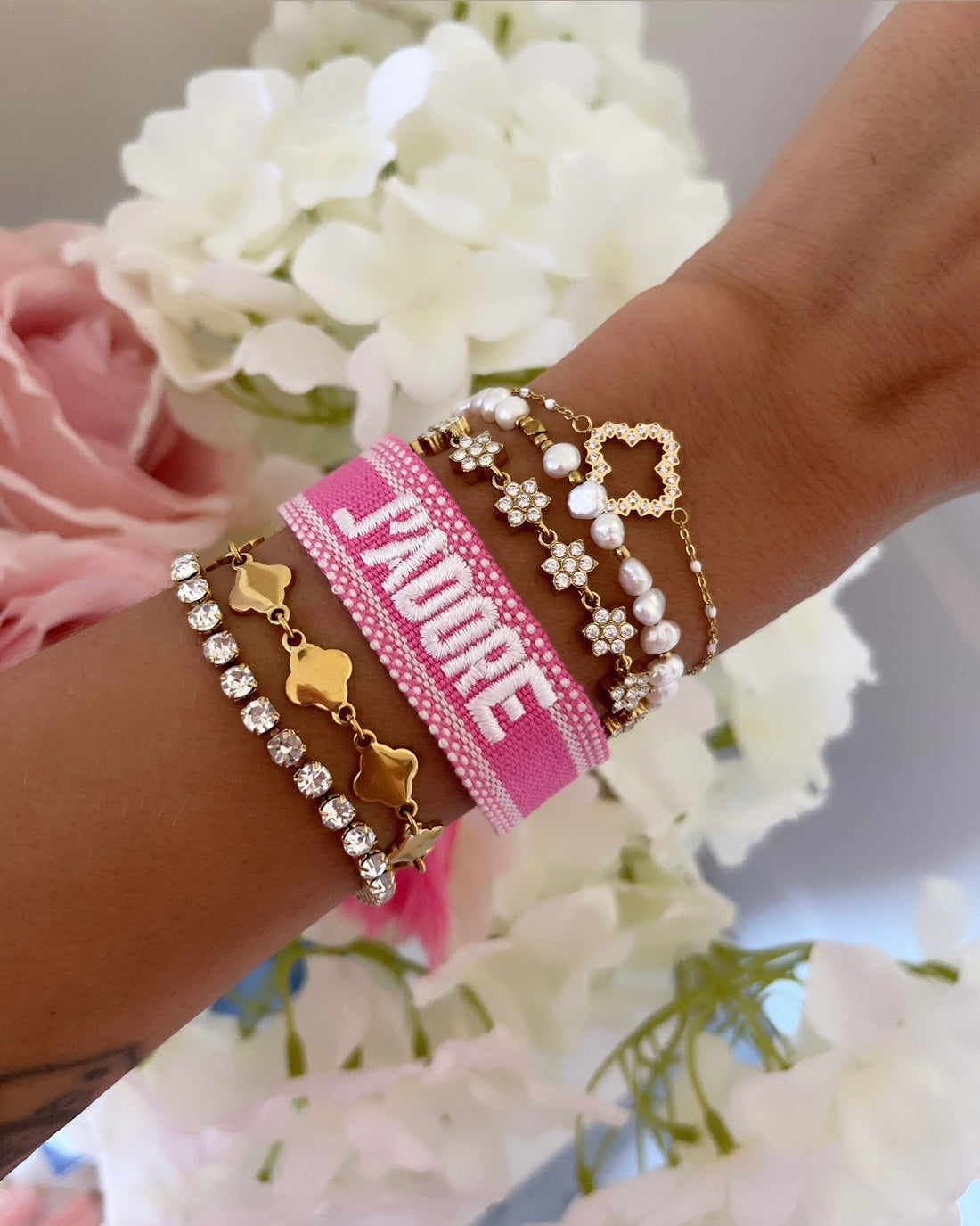 BRACELET BRODÉ J’ADORE ROSE