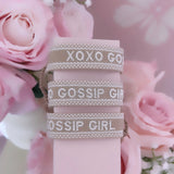 Bracelet « XOXO GOSSIP GIRL » beige