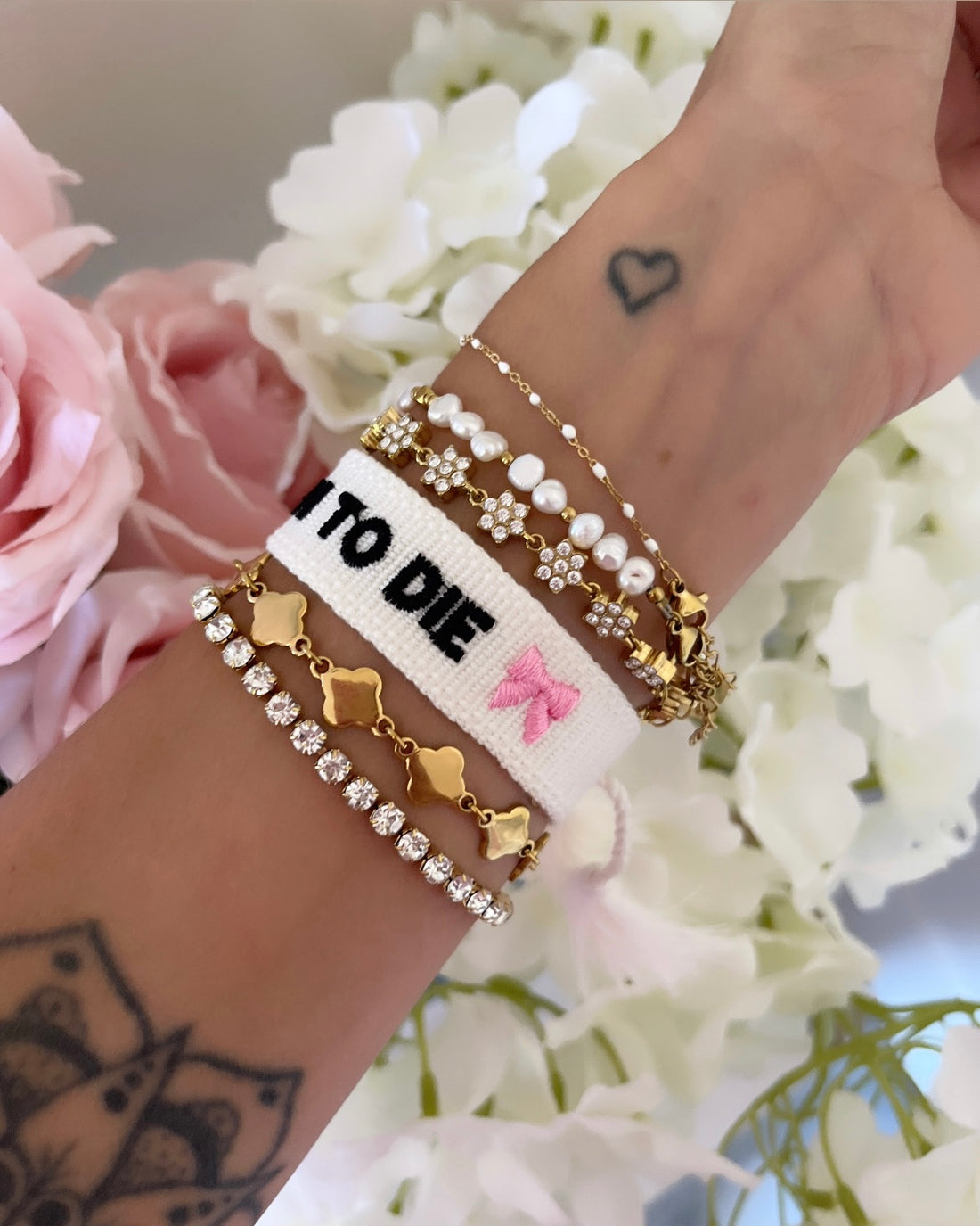 BRACELET BRODÉ BORN TO DIE