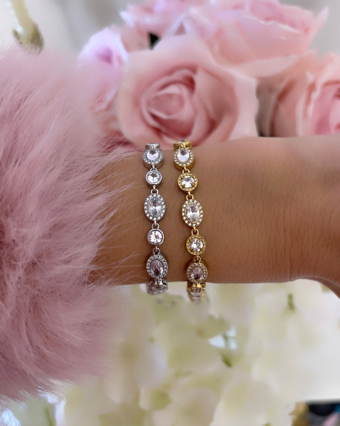 BRACELET
