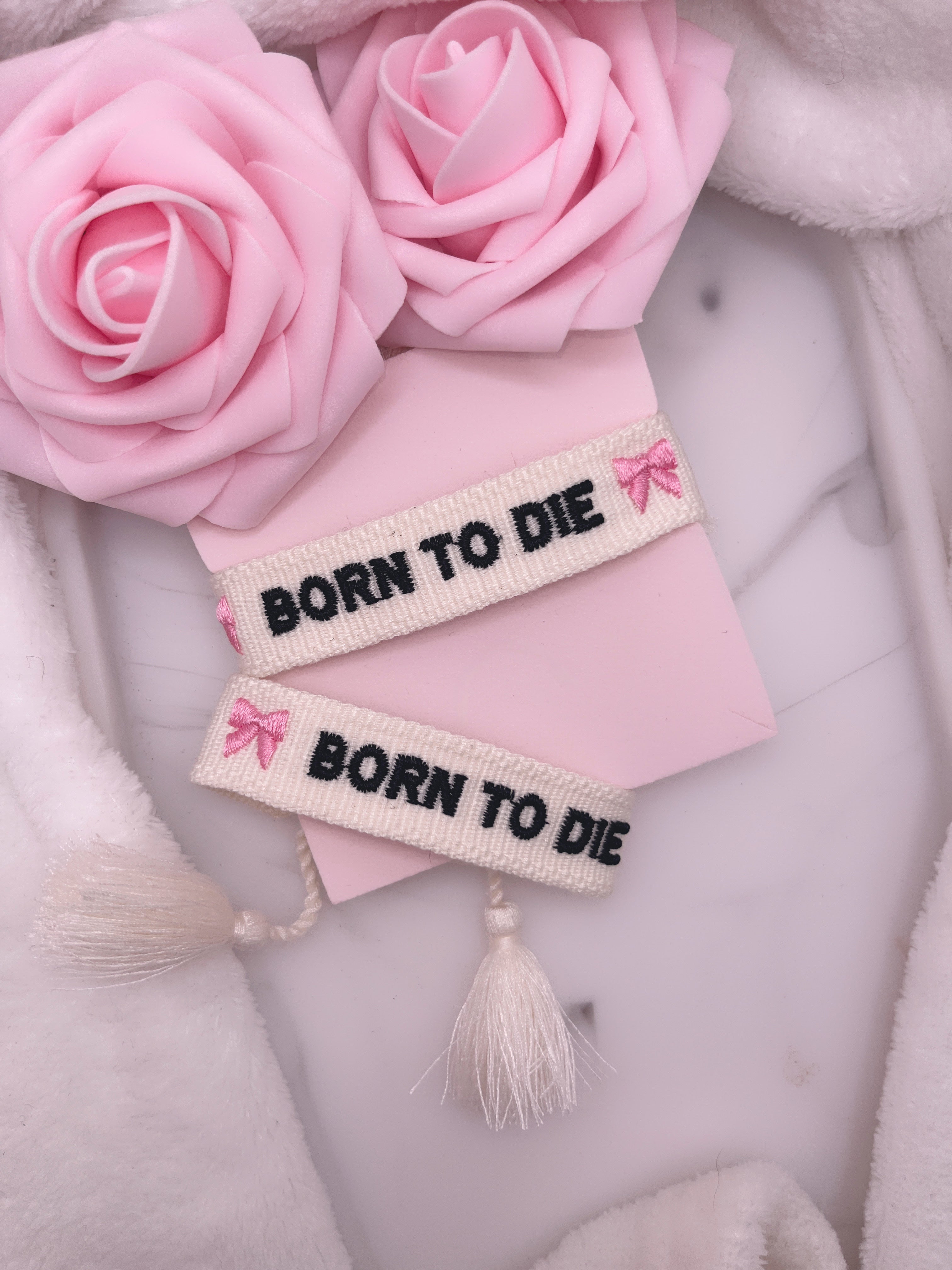 BRACELET BRODÉ BORN TO DIE