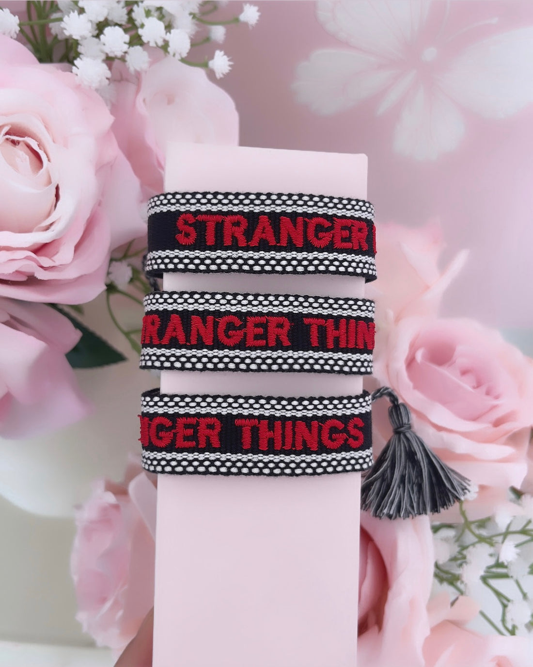 BRACELET STRANGER THINGS ROUGE