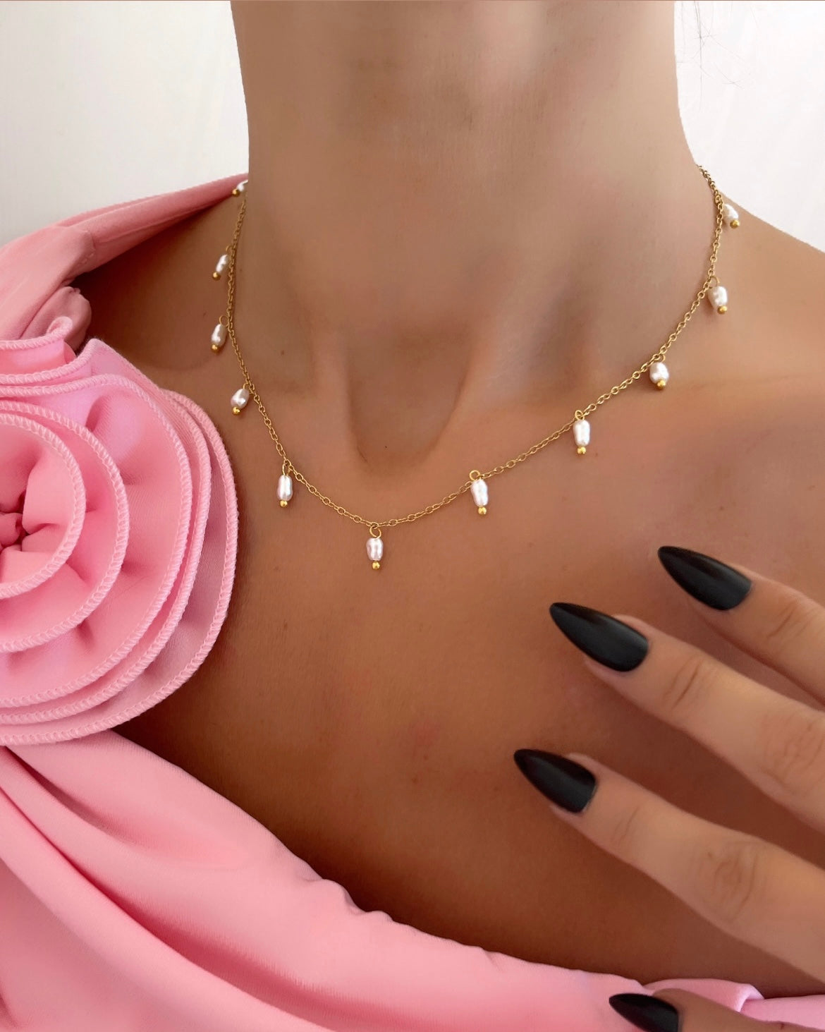 COLLIER PIA