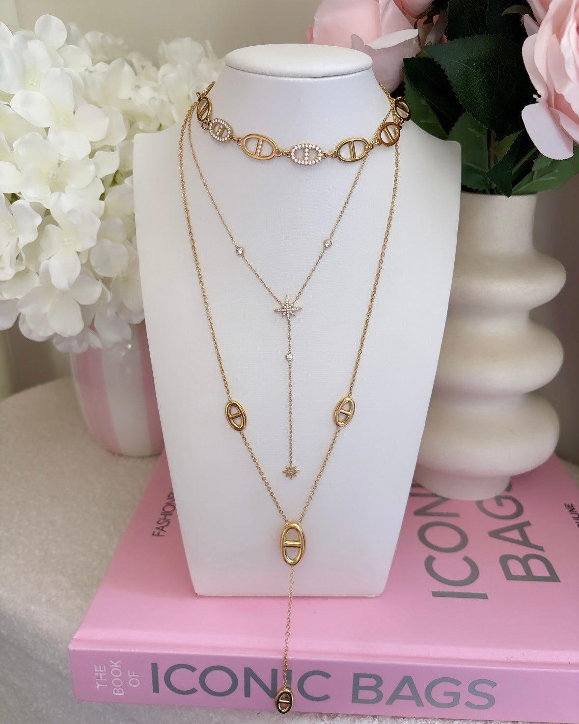 COLLIER ANASTELLA
