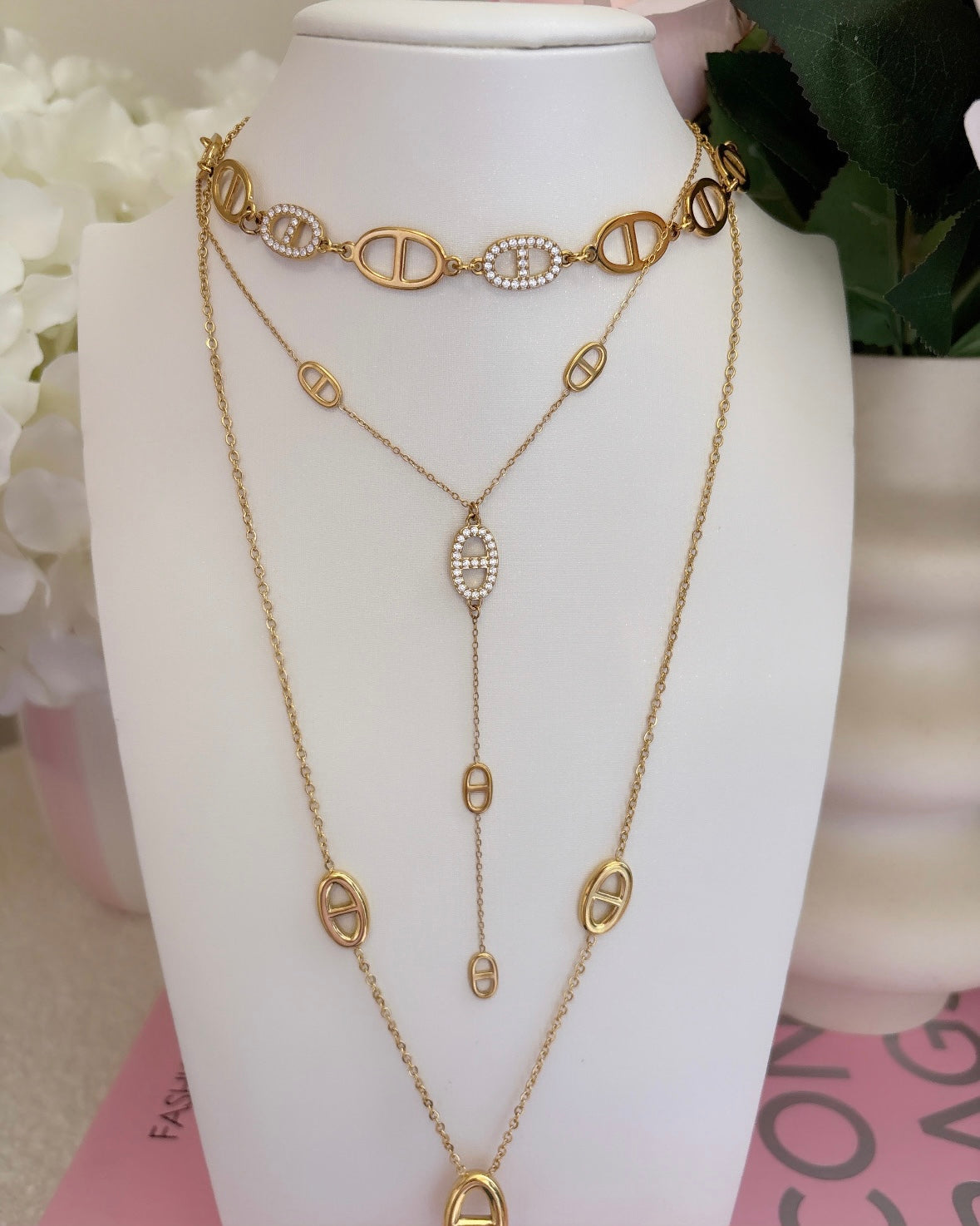 COLLIER NAIMA